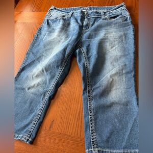 Maurices Light Blue Capri